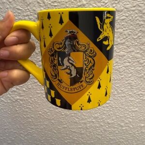 Harry Potter Hufflepuff House Crest Mug 14oz